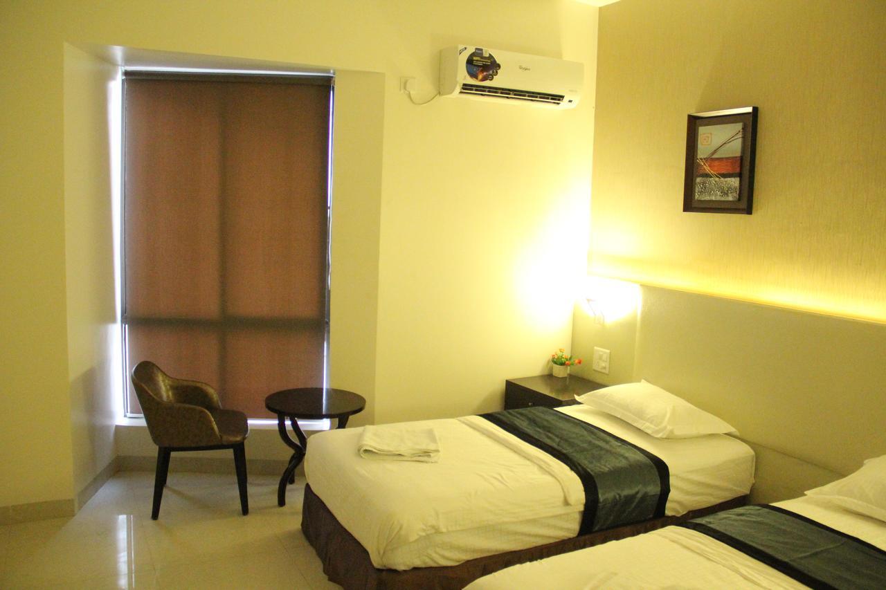 Hotel Patiala House Ahmednagar Exterior foto